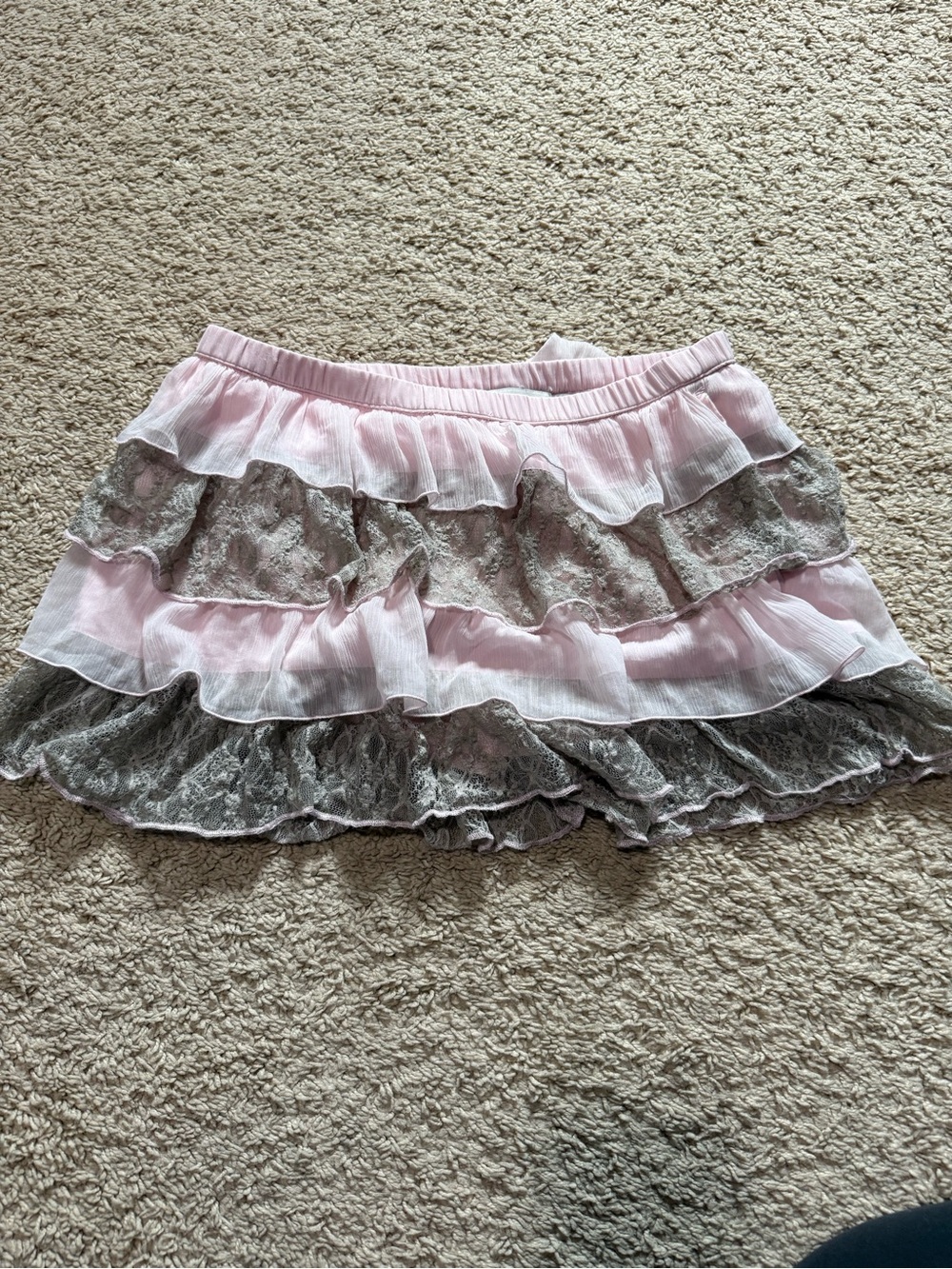 Y2K Hollister ruffle mini skirt coquette fairy lace trim
